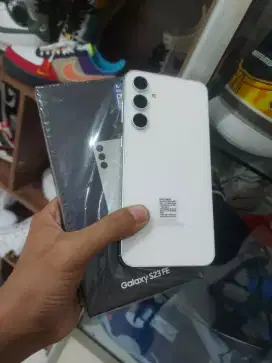 SAMSUNG S23 FE 5G.
Ram 8/128Gb.
Garansi resmi SEIN JULI 2025.