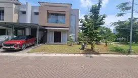 Dijual Cepat Rumah HOEK Golf Island PIANO LT 15x15 + Taman besar