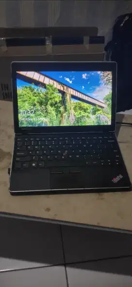 Laptop Thinkpad edge 11 ada minus