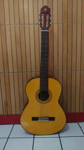 Gitar akustik second