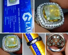 Batu permata green froliut
