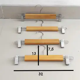 Hanger kayu jepit Gantungan rok celana, baru