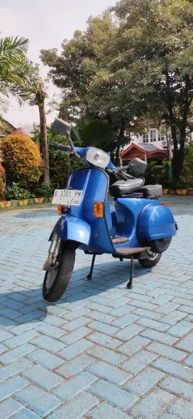 Vespa Exclusive 2 Tahun 1992 Ex Aki-Aki