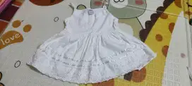 Baju putih renda Nazumi