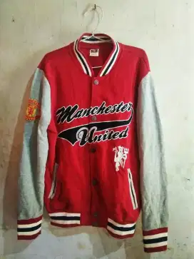 Jaket parcity MU ori second kondisi baik