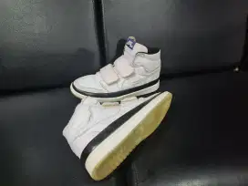 Sepatu Second Thrifting Air AJ1/Air Jordan 1 High Double white Concord