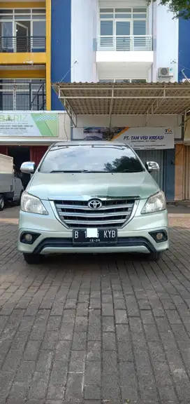 Toyota Kijang Innova 2005 Bensin