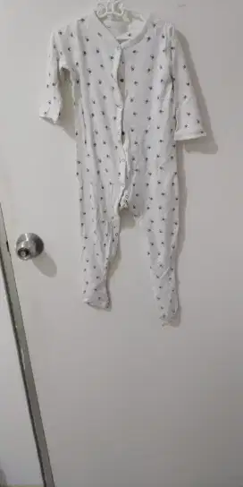 Baju tidur kaki ada karet brg mother care