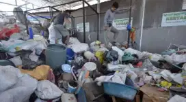Terima beli barang bks rumah tangga rongsokan besi buku dll