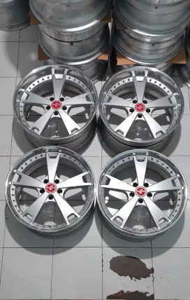 Velg Fabulous. R20×8,5+9,5in. Pcd 5×112.ET42/32.Original.Made in japan