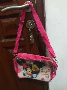 Tas Mickey mouse warna pink