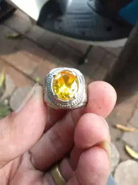 Batu yellow citrine
