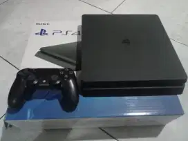 Dijual Ps 4 slim