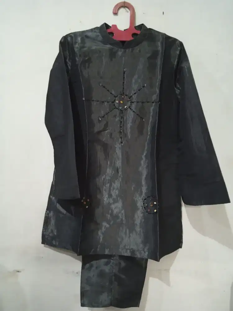 Setelan atasan dan bawahan