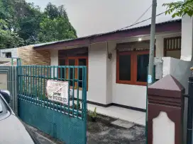 Perumnas III (Bulak Kapal) Jl Irian VIII RT4/8 Aren Jaya Bekasi Timur