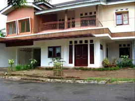 Rumah besar,nyaman cocok untuk kantor,kos ada lap tenis, di serang