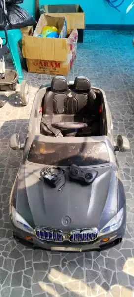 Mobil-mobilan anak (pakai aki)