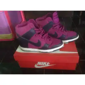 Sepatu Basket Nike 38