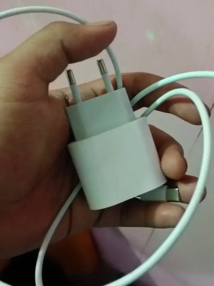 Charger iphone 12pro ibox
