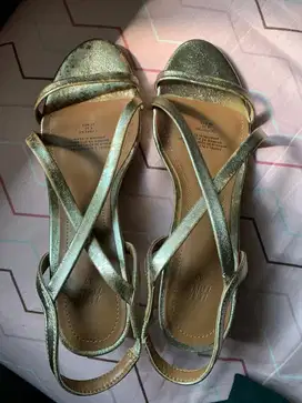 Heels Sendal Sepatu Gold H&M