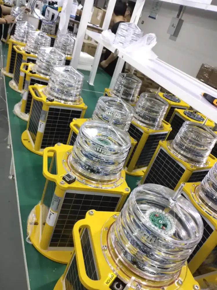 LAMPU NAVIGASI LAUT 6 NM