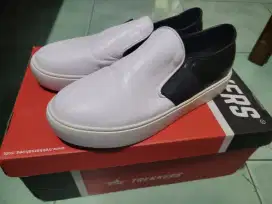 Sepatu Chanel Slip