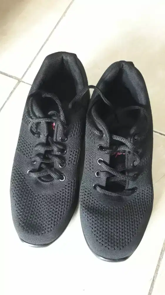 Sepatu wanita kets dance sneakers