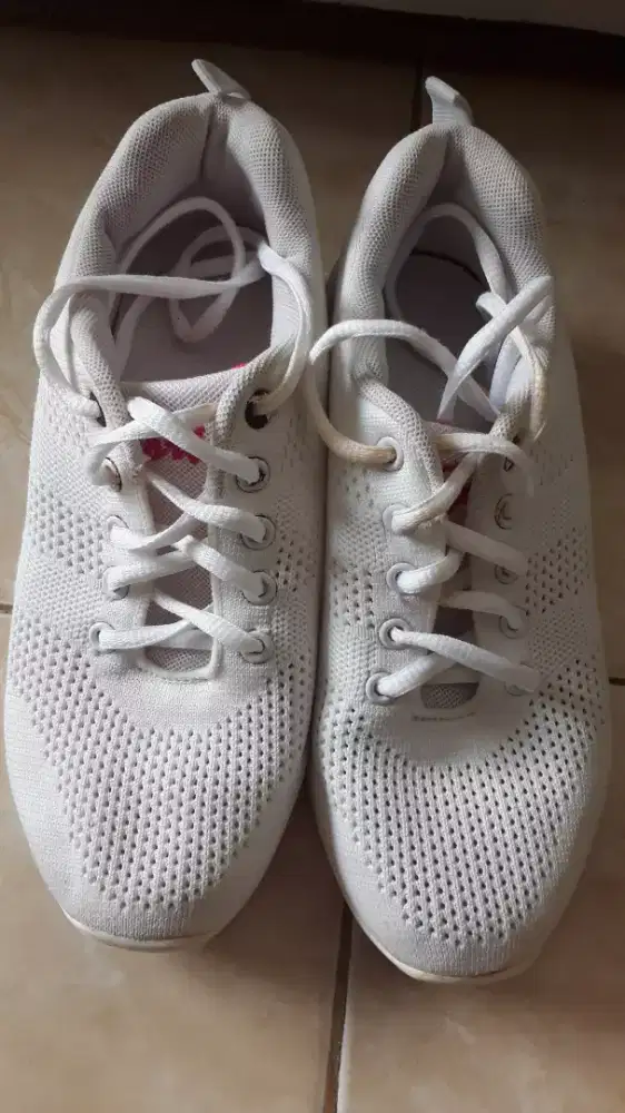 Sepatu wanita kets dance sneakers