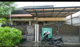 Disewakan kost putri waliya