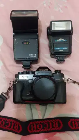 Di jual  borongan kamera analog yg lagi hits