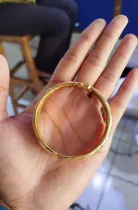 Terima jual beli emas dan berlian dengan harga tertinggi