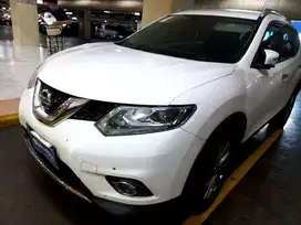 DP Rendah - Nissan Xtrail 2.5 Bensin-AT 2017 (PIN)