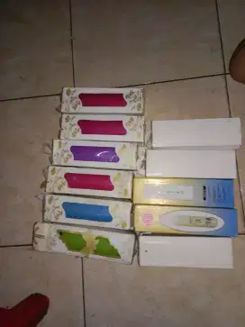 Di jual 2 lusin aneka warna thumbler untuk sourvernir acara pernikahan