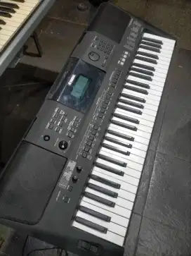 YAMAHA PSR E453 BEKAS