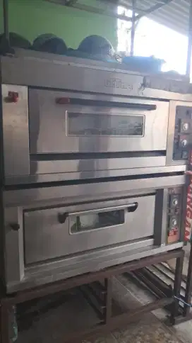 Dijual oven deck gas