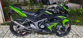 Di jual Ninja rr 2014 hijau