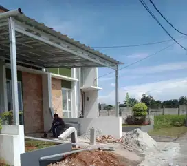 Kanopi baja ringan