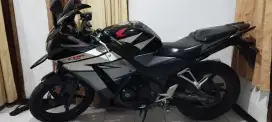 Honda CBR 150R 2014