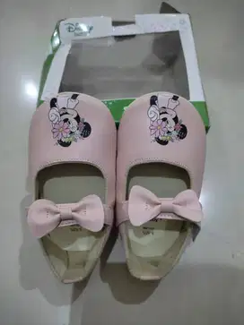 Sepatu Anak Disney Size 5