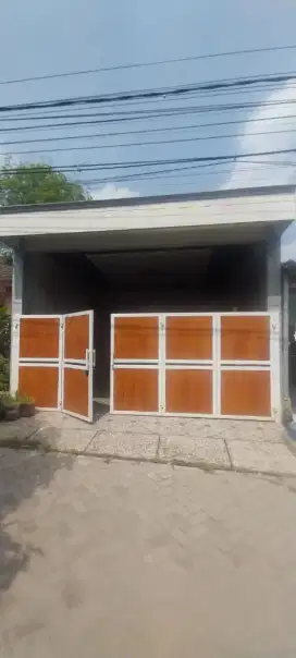 Dijual murah rumah siap huni posisi strategis taman kirana surya