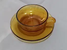 Cangkir coklat vintage