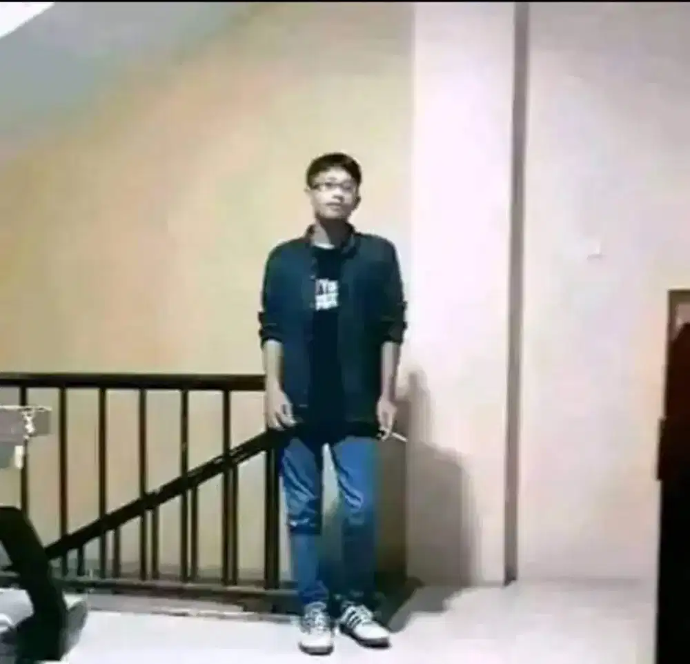 Mencari pekerjaan apa aja