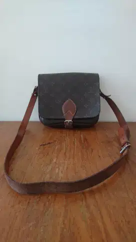 Slingbag Louis Vuitton vintage