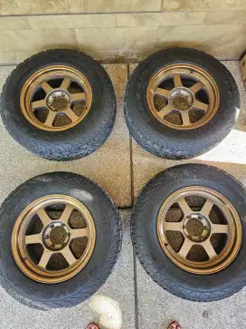 Velg Pajero Fortuner dll SSW + Ban MAXXIS Bravo AT 275 65 R18