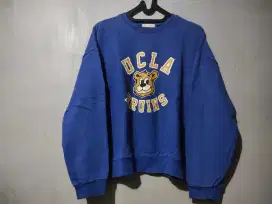 Dijual Crewneck AROUND