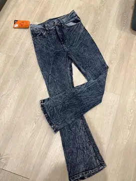New Cutbray Jeans