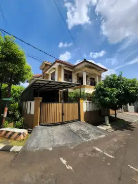 Rumah Mewah, Cakep 2 Lantai Di Kemang Pratama 3, Bekasi