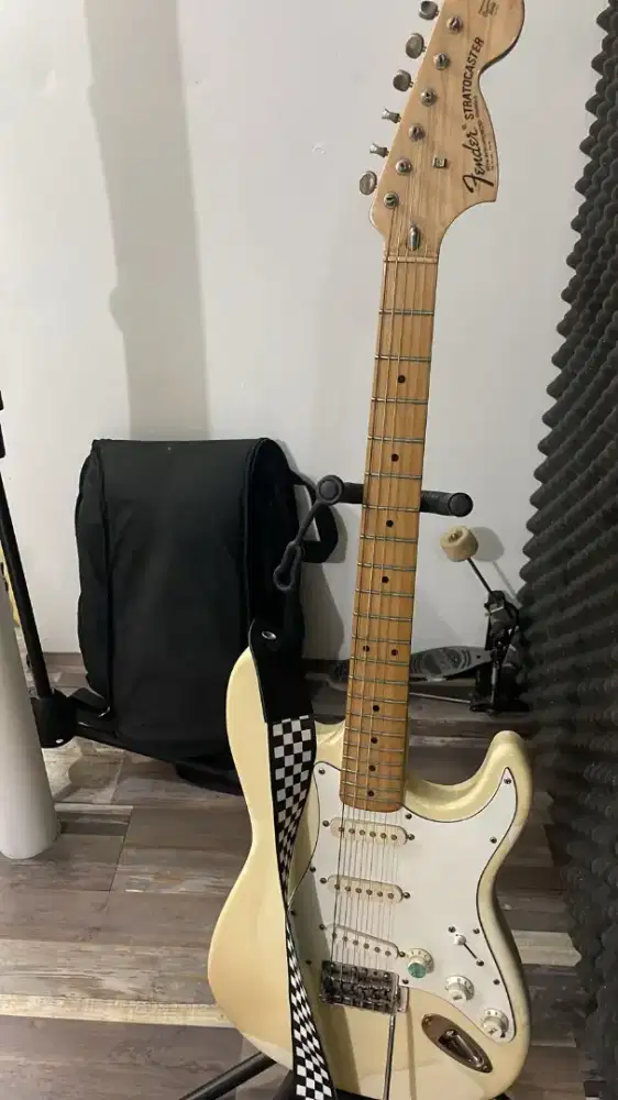 Guitar Fender Stratocaster
