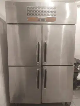 DI JUAL UPRIGHT FREEZER 4 PINTU