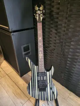 Gitar schecter diamond series synyster gates